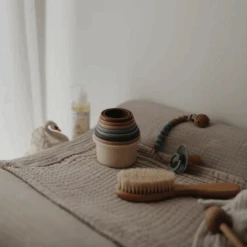 Mushie Stapeltoren Basic 0 M+ -HoutenDier Winkel Mushie stapelaar 7000300